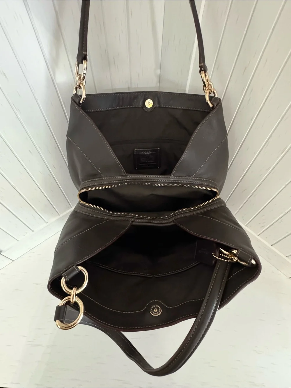 Coach signature lexy